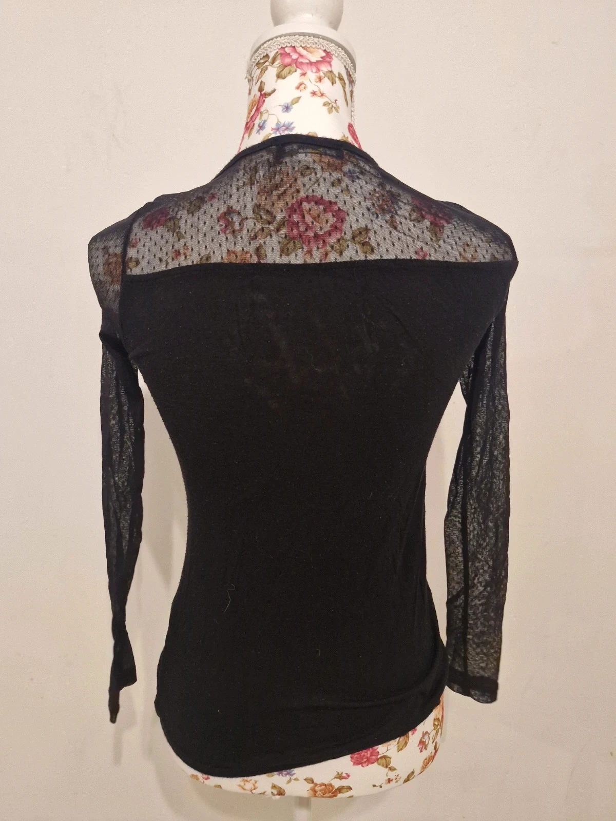 T-shirt com renda – photo 3